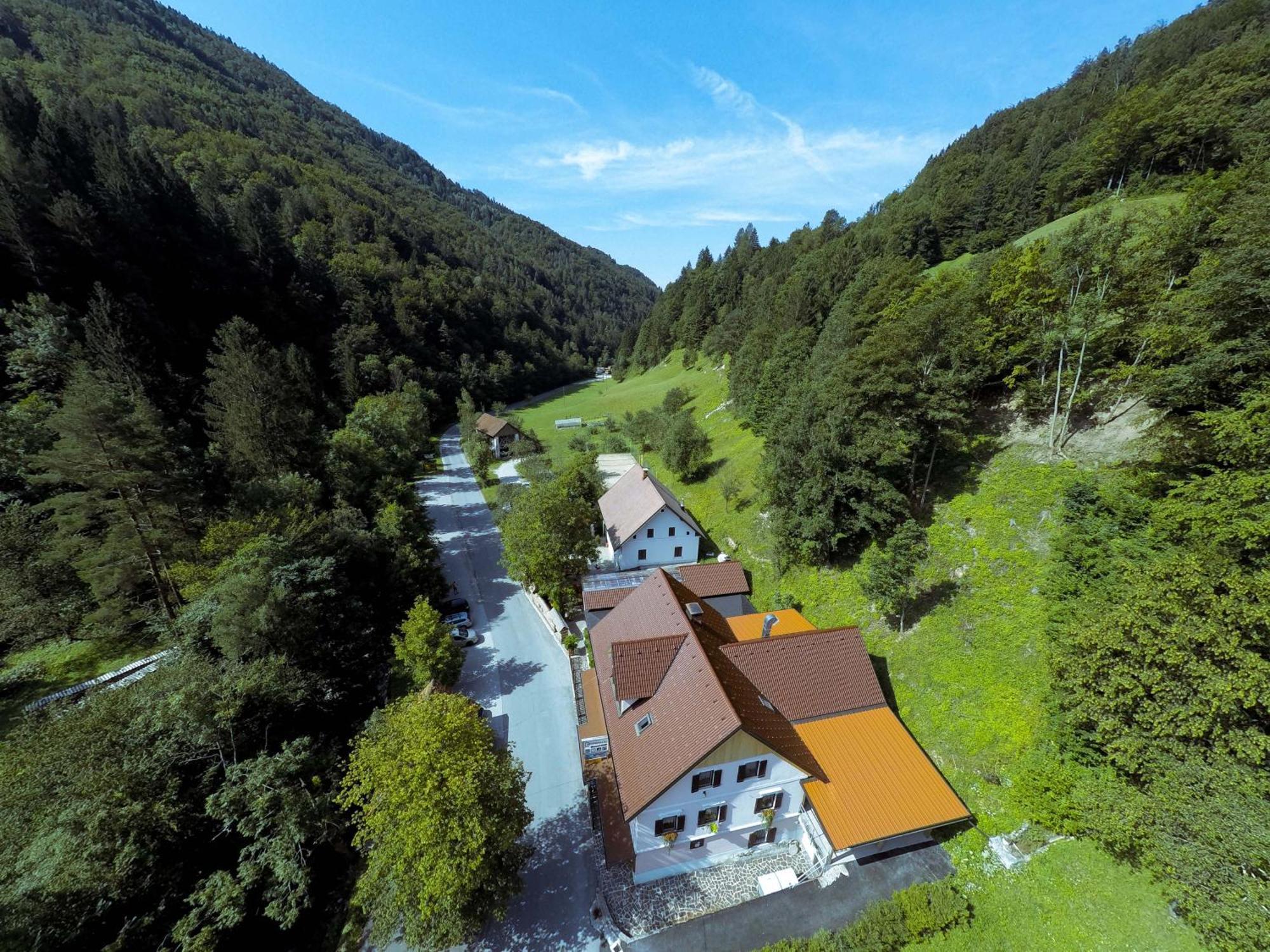 Guest House Gostisce Gacnk V Logu Cerkno Exteriér fotografie